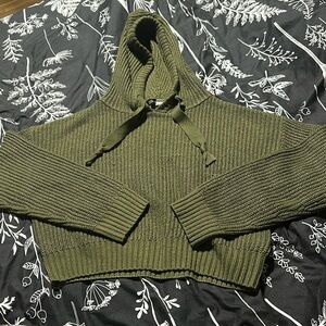 Divided H&M knit cropped hoodie